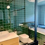 アパート New With Art Collection *